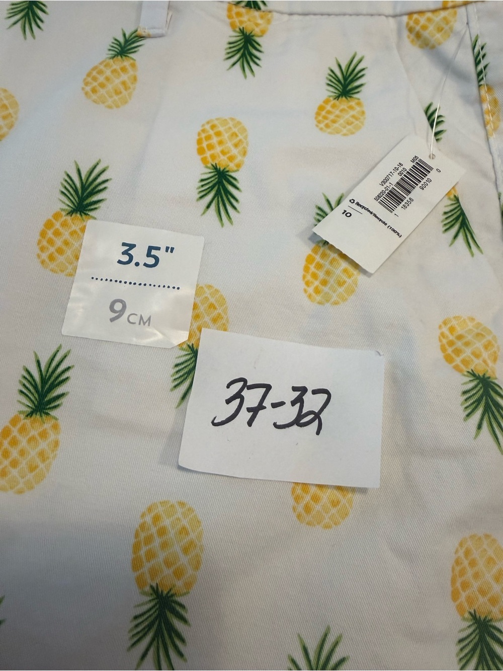 Old Navy tropical pineapple novelty print chino shorts SZ 10 - Picture 12 of 12